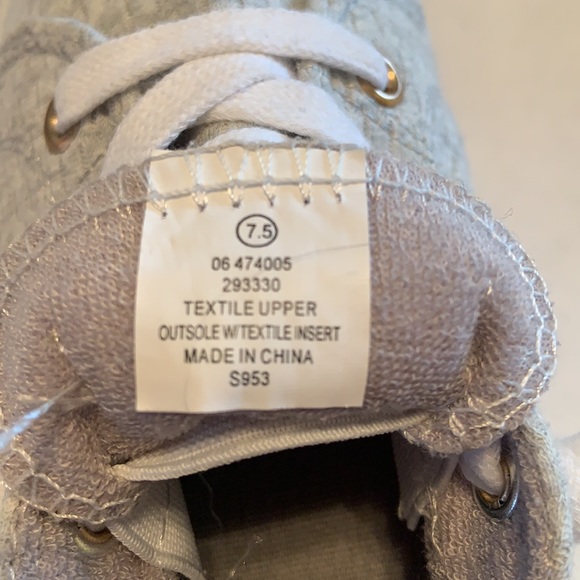 Tommy Bahama Sneakers 7.5 - Picture 10 of 10